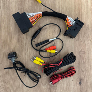 KIT Retrocamera con cablaggio e ingresso retrocamera specifico Fiat, Jeep, Iveco
