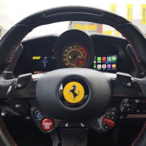 Prodotti e installazioni automotive ENG-Custom - Ferrari 458 Apple Carplay Android Auto Mirror Link