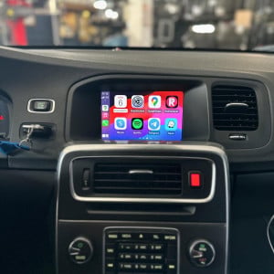 Prodotti e installazioni automotive ENG-Custom - Volvo V40 V60 S60 S80 XC60 XC70 Apple Carplay Android Auto Mirror Link